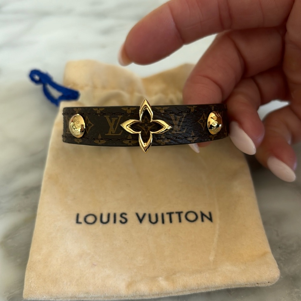 Louis Vuitton Blooming Bracelet